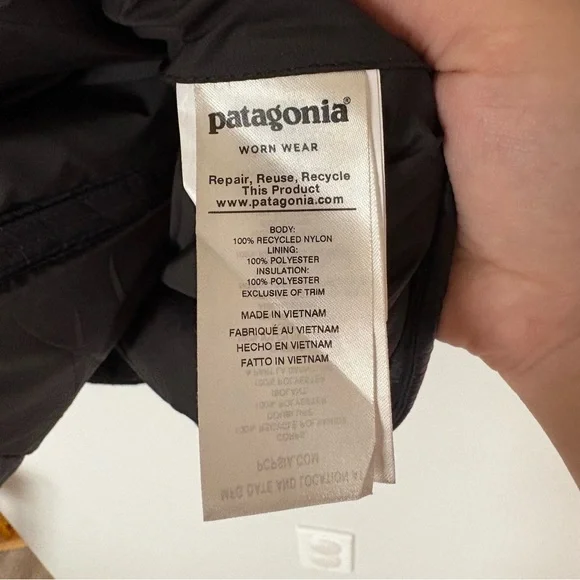 **SOLD*** Patagonia Woman’s Puffer Radalie Insulated Jacket Size XS Black - Picture 10 of 14